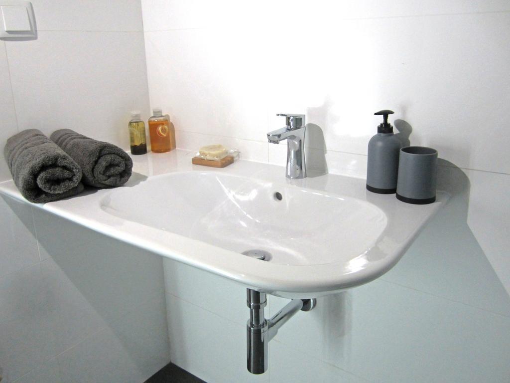 Furnas Valley Room photo